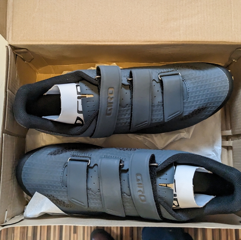Giro, size 13, portaro grey